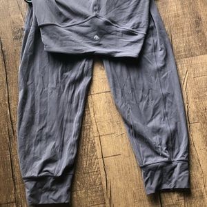 Lululemon Align Joggers - Cropped